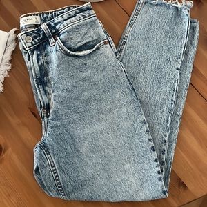 Abercrombie curve love mom high rise jean